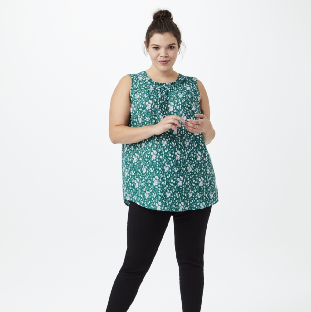 NWT Kelly Green Lisa Sleeveless Tunic Blouse